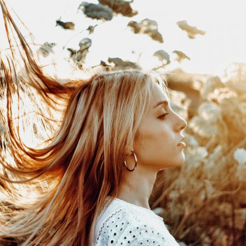 曾抖抖 - 平凡日子里的挣扎(Dj阿柳 FunkyHouse Rmx 2022)