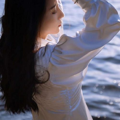 余超颖 - 春泥(Dj子枫 FunkyHouse Rmx 2025)