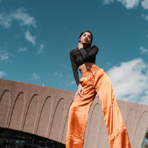 怪阿姨 vs 舍国庆 - 死心塌地去爱你(Dj小九 FunkyHouse Rmx 2025)